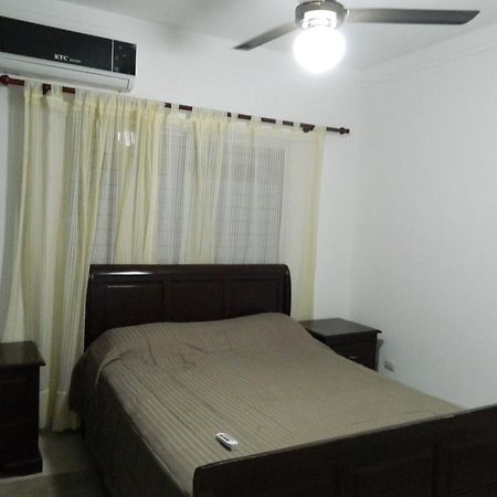 شقة Residencial Vista Del Bosque سانتياغو دي لوس كاباليروس المظهر الخارجي الصورة