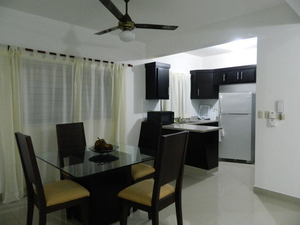شقة Residencial Vista Del Bosque سانتياغو دي لوس كاباليروس المظهر الخارجي الصورة