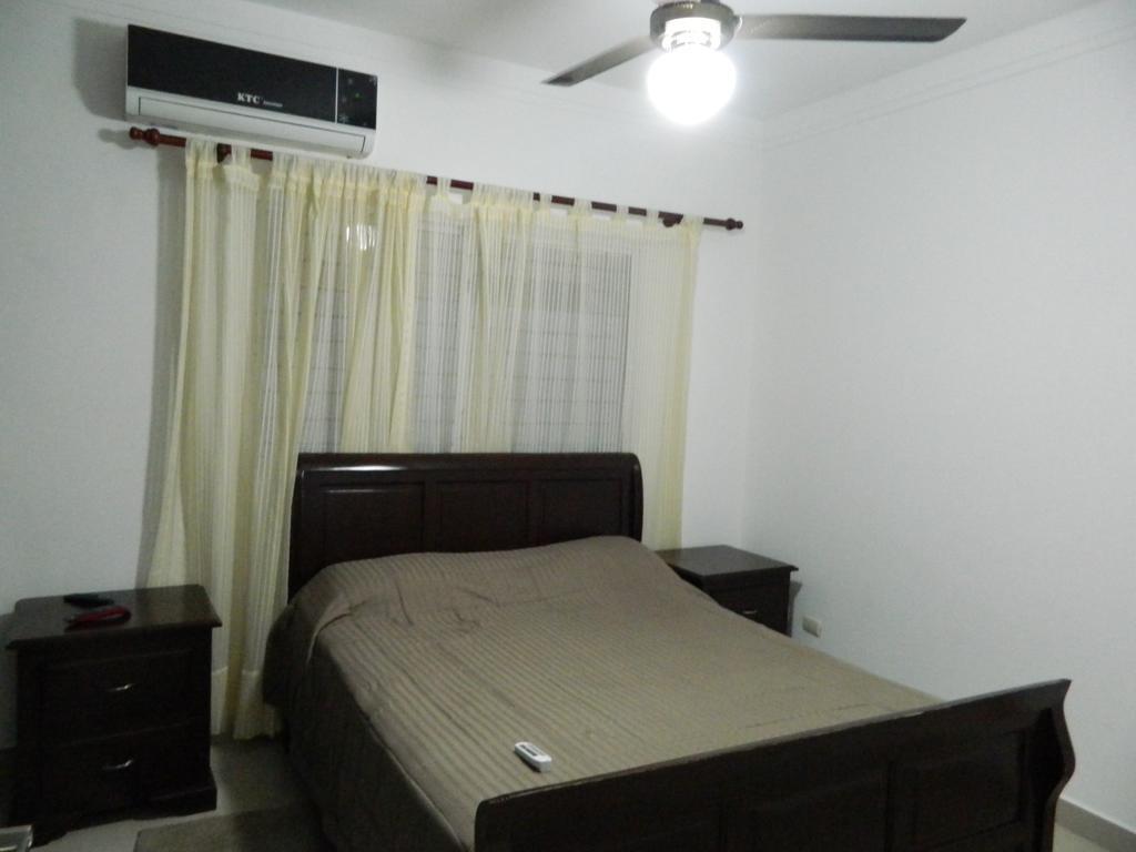 شقة Residencial Vista Del Bosque سانتياغو دي لوس كاباليروس المظهر الخارجي الصورة