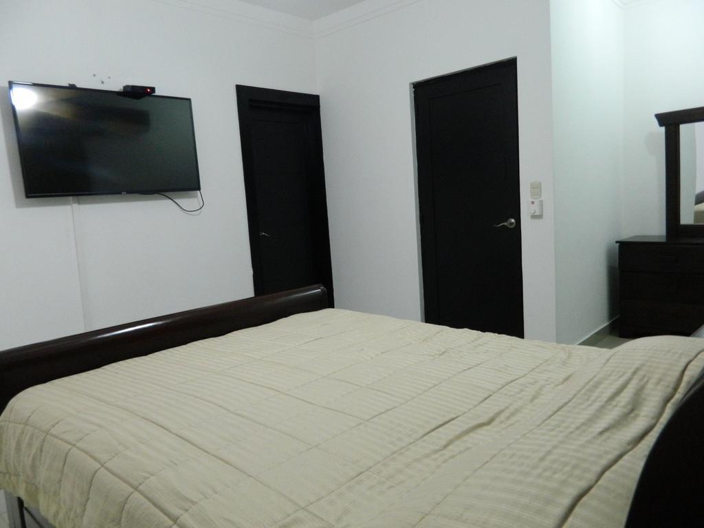 شقة Residencial Vista Del Bosque سانتياغو دي لوس كاباليروس المظهر الخارجي الصورة