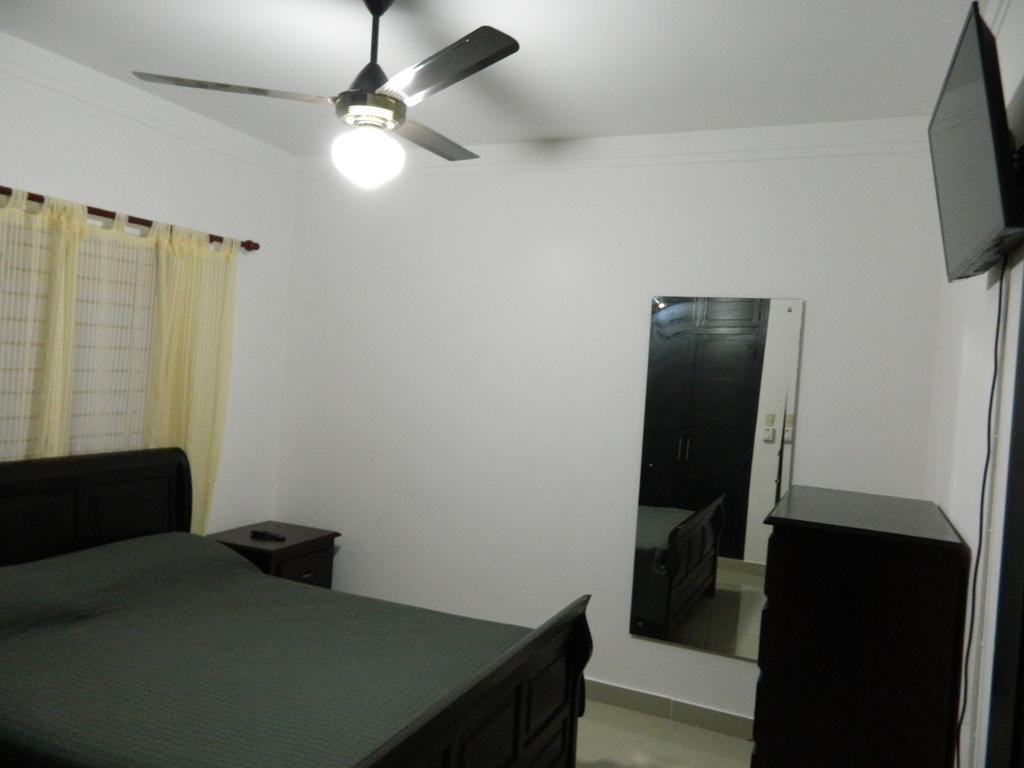 شقة Residencial Vista Del Bosque سانتياغو دي لوس كاباليروس المظهر الخارجي الصورة