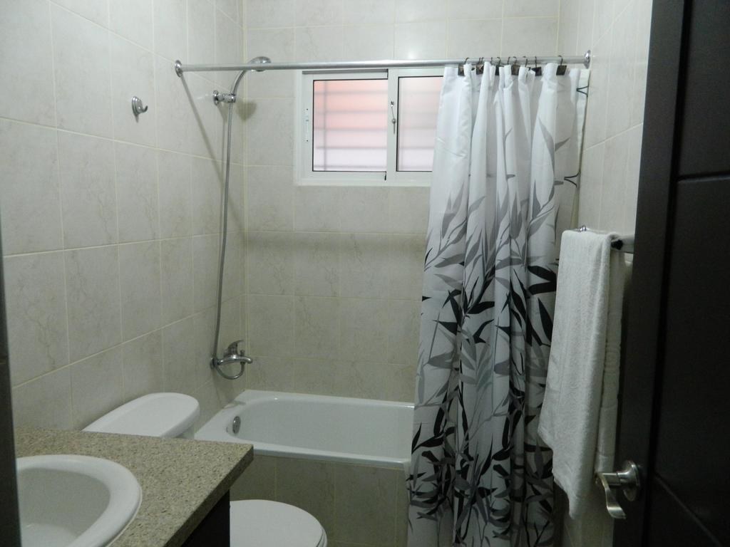 شقة Residencial Vista Del Bosque سانتياغو دي لوس كاباليروس المظهر الخارجي الصورة